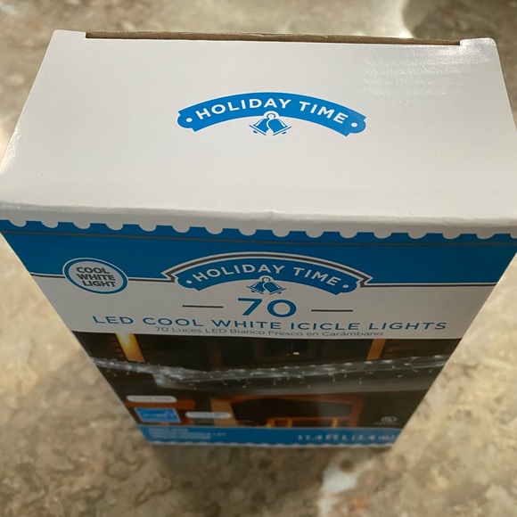 LED Cool White Icicle Holiday Lights - Picture 4 of 4